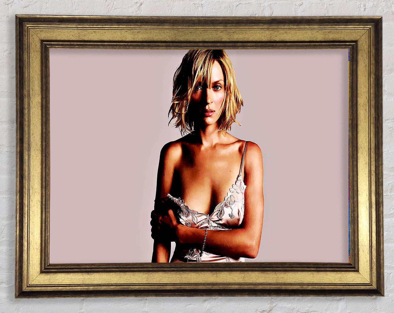 Uma Thurman Framed Print