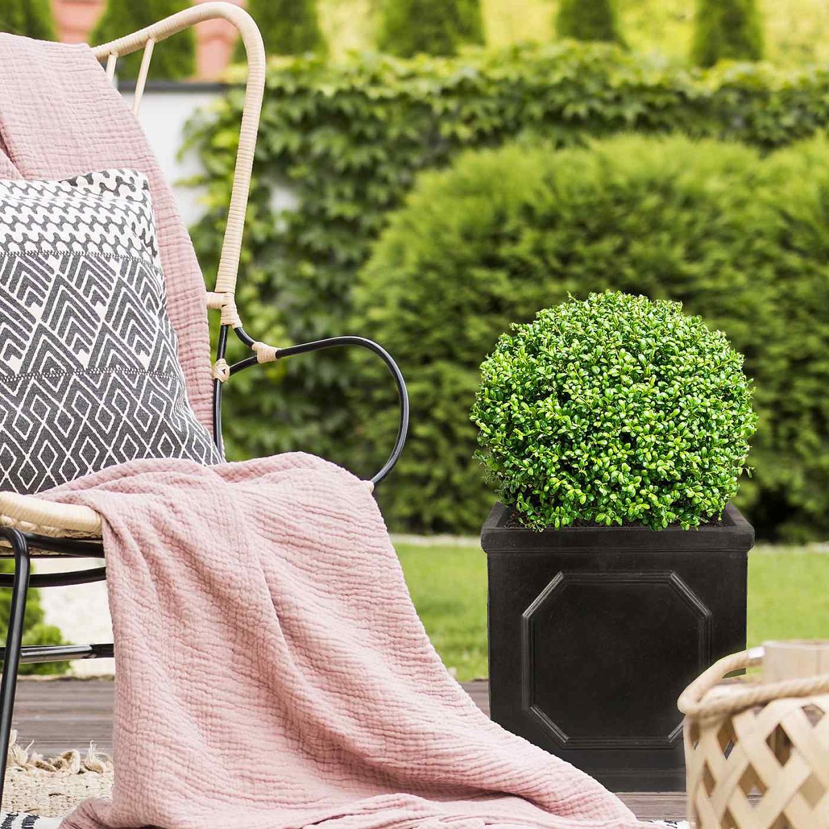 IDEALIST Lite Chelsea Flower Box Square Garden Planter, Faux Lead Light Stone Outdoor Plant Pot W37 H38 L37 cm, 52L